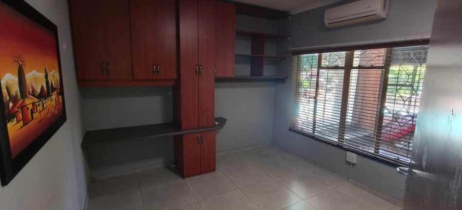 3 Bedroom Property for Sale in Protea Park North West